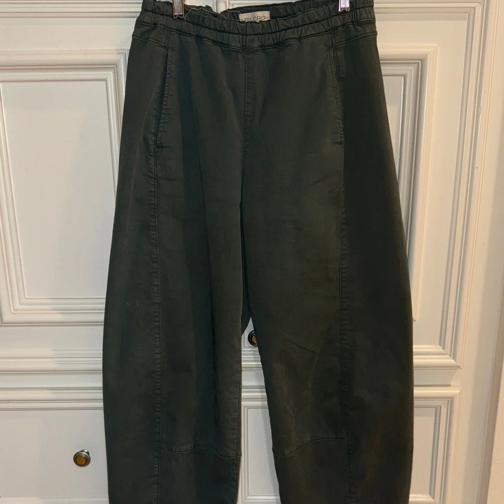 Pilcro Izzie relaxed Green Wide-Leg barrel Pants - Picture 4 of 6